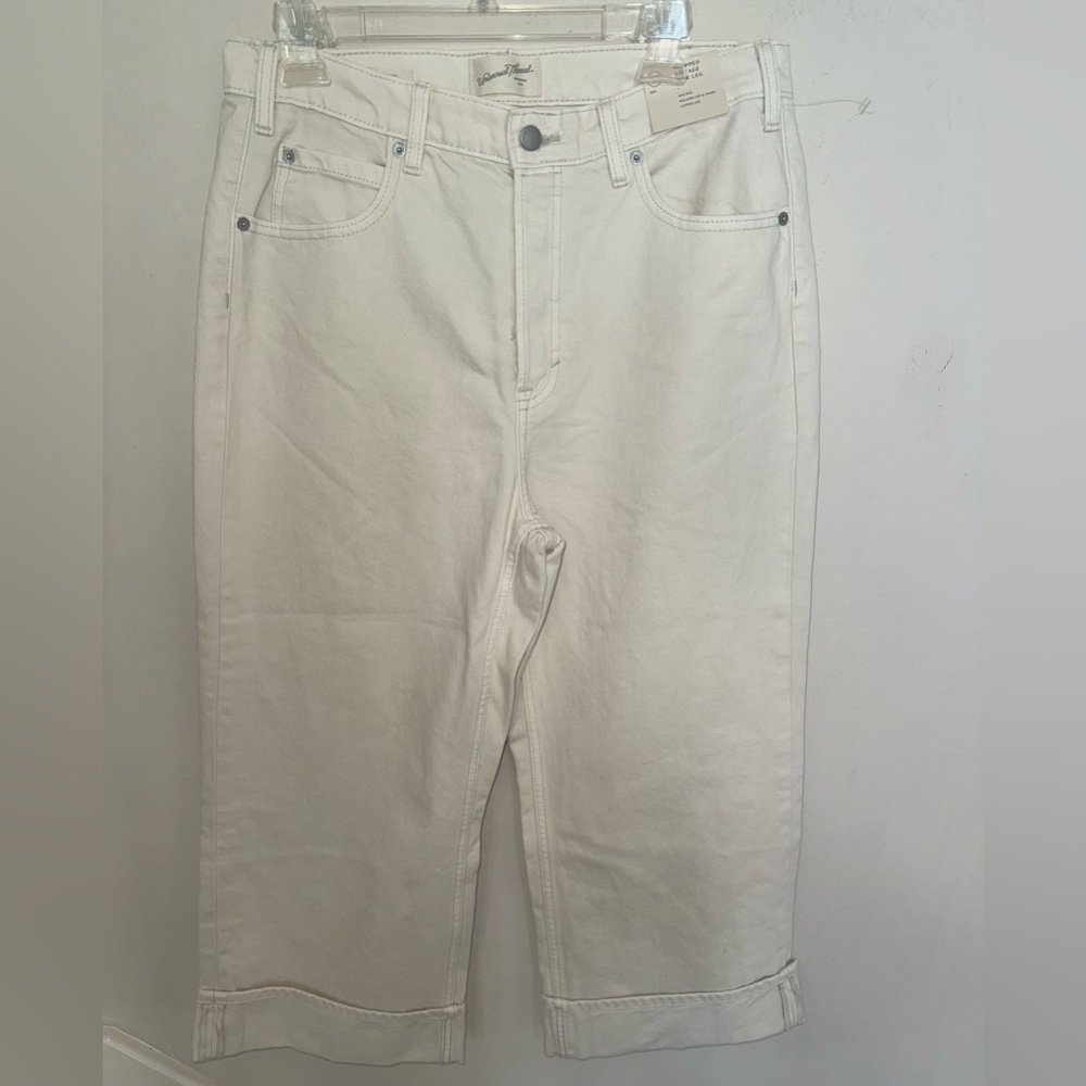 New Women's Mid-Rise Cropped Vintage Wide Leg Jeans - Universal Thread Cream - Picture 2 of 5